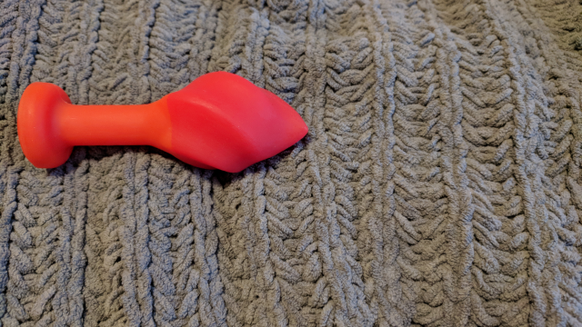 Charmy butt plug orgasm video from Tawney