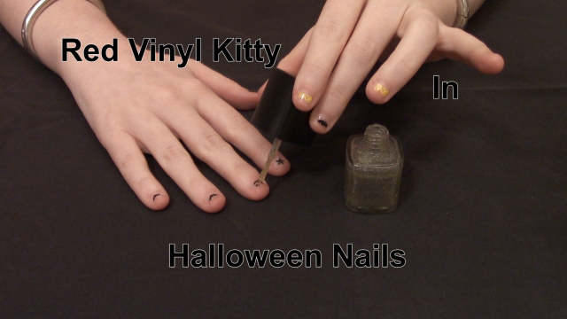 Halloween Nails video from Red Vinyl Kitty