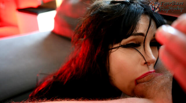 I love the way Wife mouth meets my balls. video from 