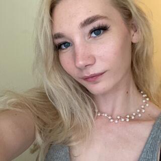Tori photo