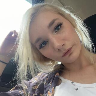 Tori photo