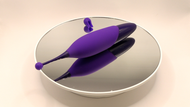 Ball Clit Vibrator for Orgasm Entertainment video from Jocelyn