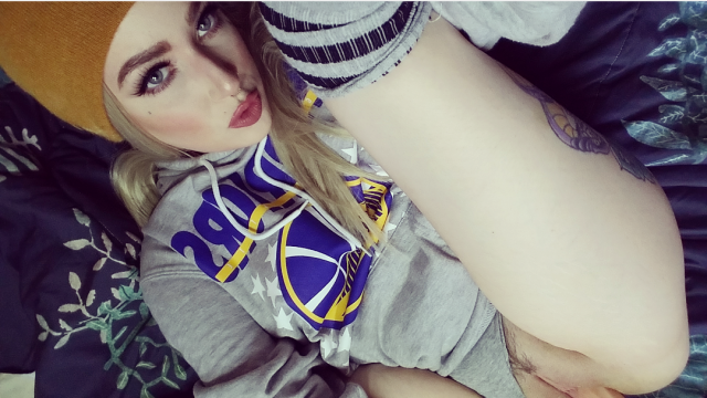 Blonde Warriors Babe Fucks Herself Good video from Lilith Ann