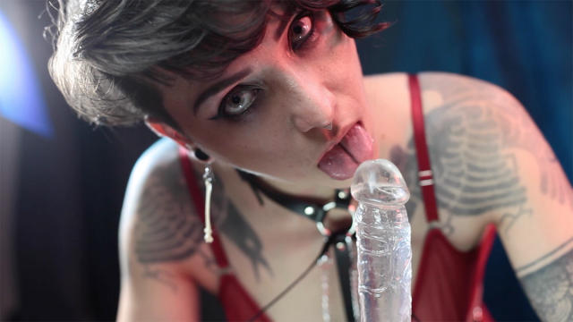 Vampire Blowjob video from Ursinae Vespera