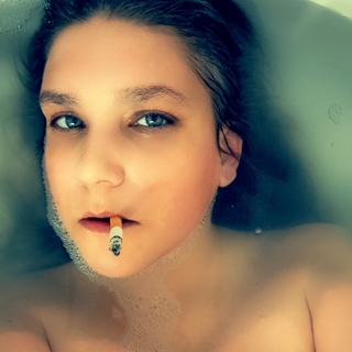 Blue Eyes in the Bath photo gallery by Valerie Rayne