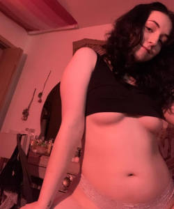 Vanessa Monroe at APClips.com