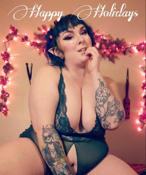 Miss Vaga Bong contest photo