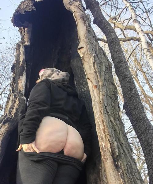 Miss Vaga Bong contest photo