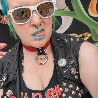 Miss Vaga Bong photo