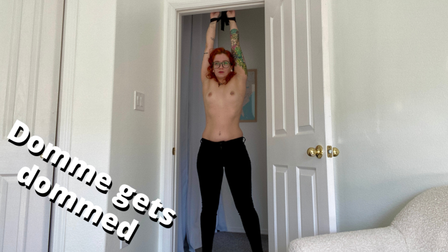 Domme gets dommed: tied up and begging to be released video from Veggiebabyy