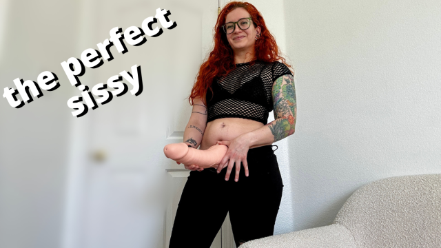 sissies don't need to breed: beg futa step-mommy to castrate you video from Veggiebabyy