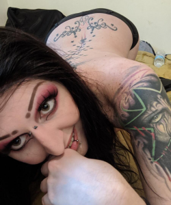 Vespera Sage at APClips.com