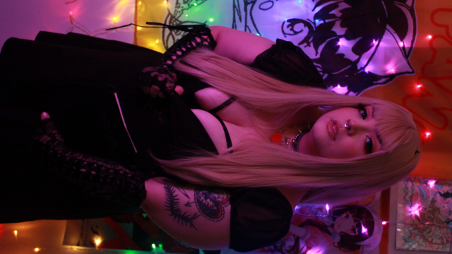 MisaMisas Bedroom video from Pomma Granet