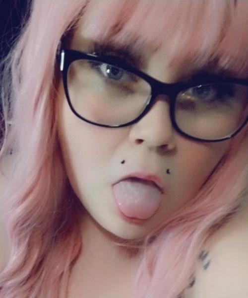 Vixey Maeve contest photo