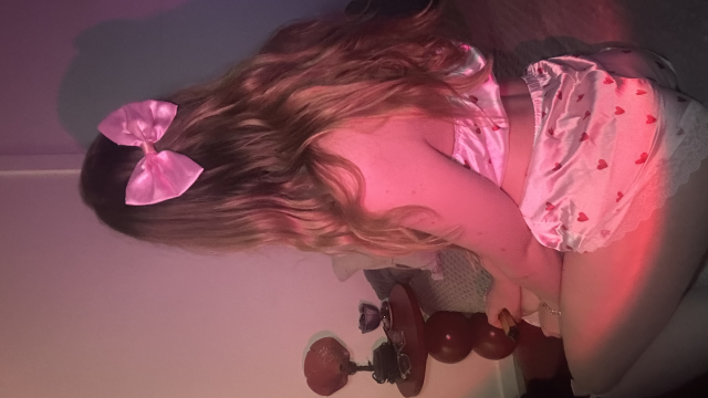 Cute smoker/ vaper girl vibes video from Milliedaisyxx