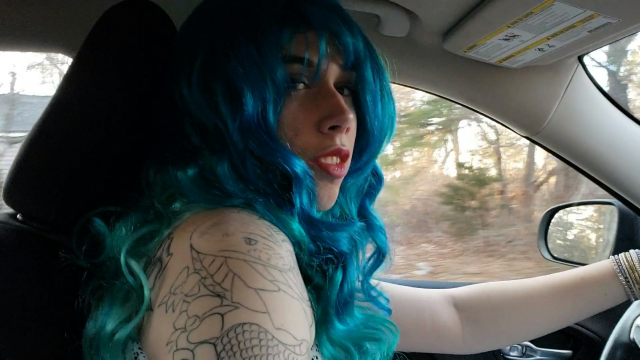 Jerking my Cock on the way to Work video from Winter Bluu