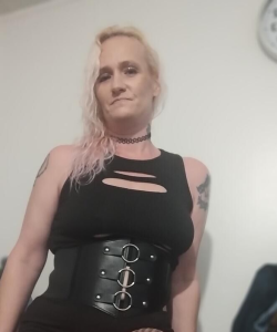 Wvcountrygal81 APClips.com profile