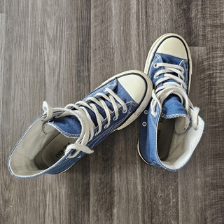 Dirty Sneakers photo gallery by Dani Raine