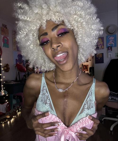 XMochaPuffx contest photo