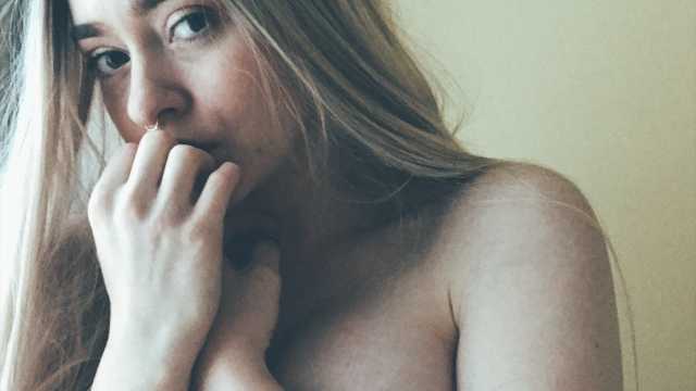 Booty shaking practice video from Billie