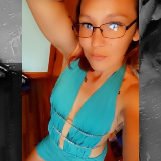 Sexy HouseWife APClips.com profile
